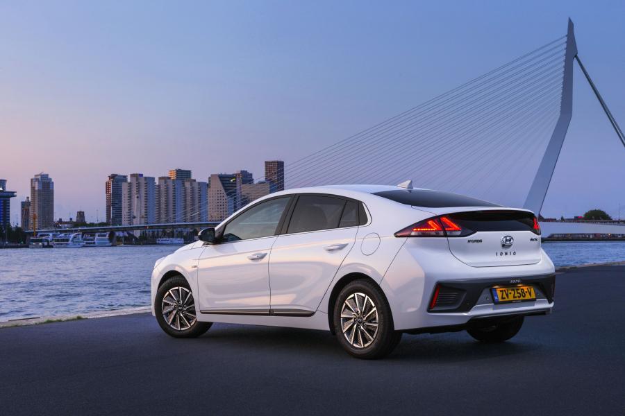  Hyundai IONIQ electric (AE) 2019 года  (WW) (фото 39 из 44)